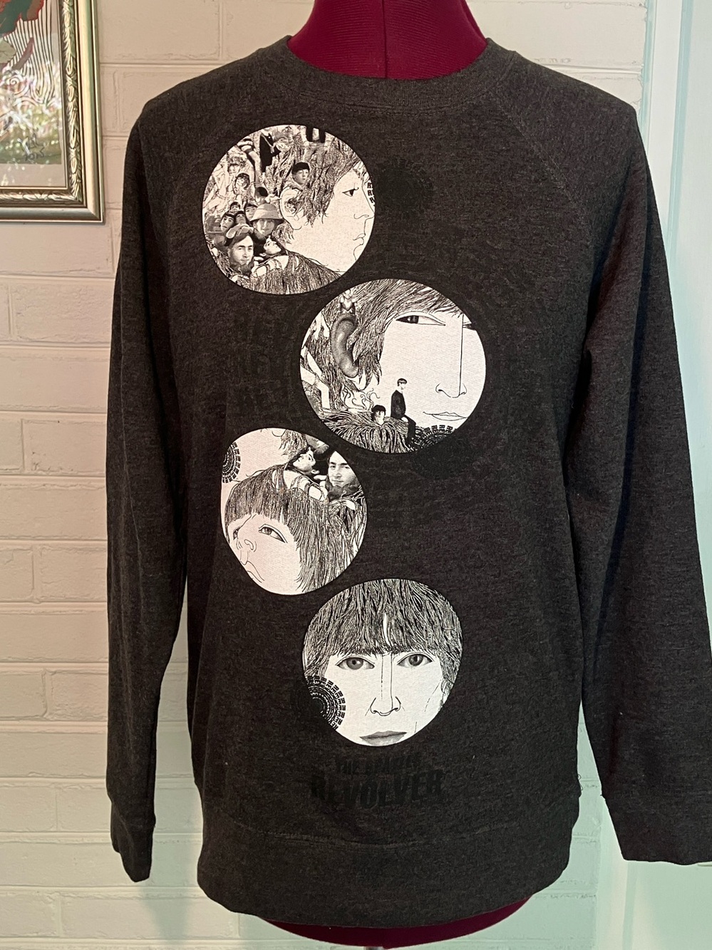 Beatles “Revolver” Album Art Sweatshirt Small